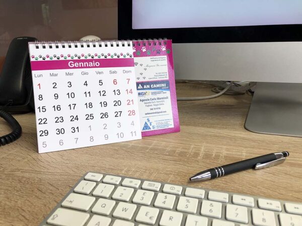 Calendario personalizzato A5 da scrivania | Sistampa.it